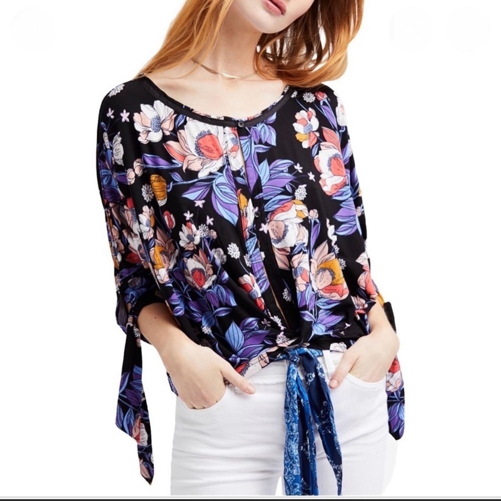 🌿Final Sale Free‎ People ‘Keepin On’ Black Floral Tie Sleeve Top